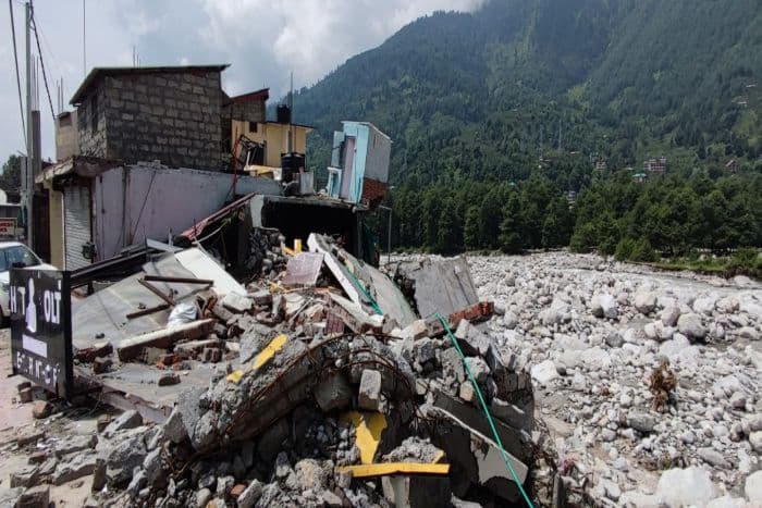 हिमालयी क्षेत्र में विकास के मॉडल पर प्रश्नचिह्न